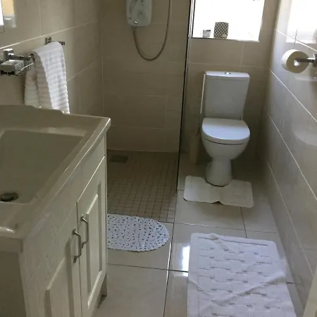 Adare Luxury Riverside Apartment Limerick