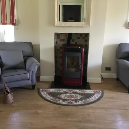 Adare Luxury Riverside Apartment Limerick