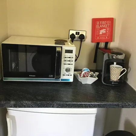 Adare Luxury Riverside Appartement